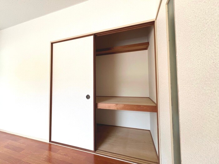 物件内観写真10　(収納)