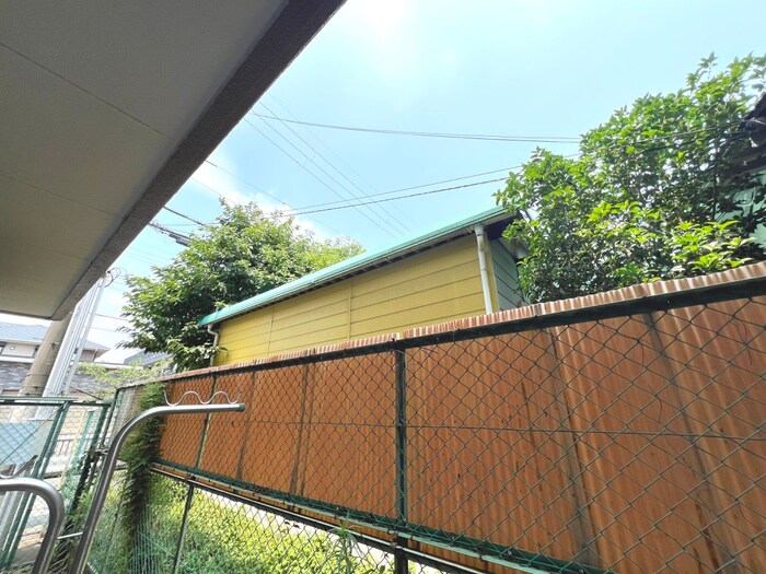 物件内観写真22　(室内からの展望)