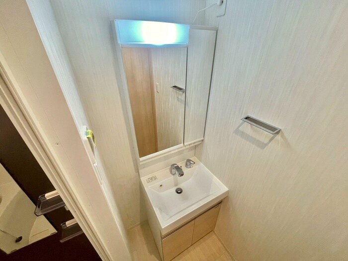 物件内観写真12　(洗面)