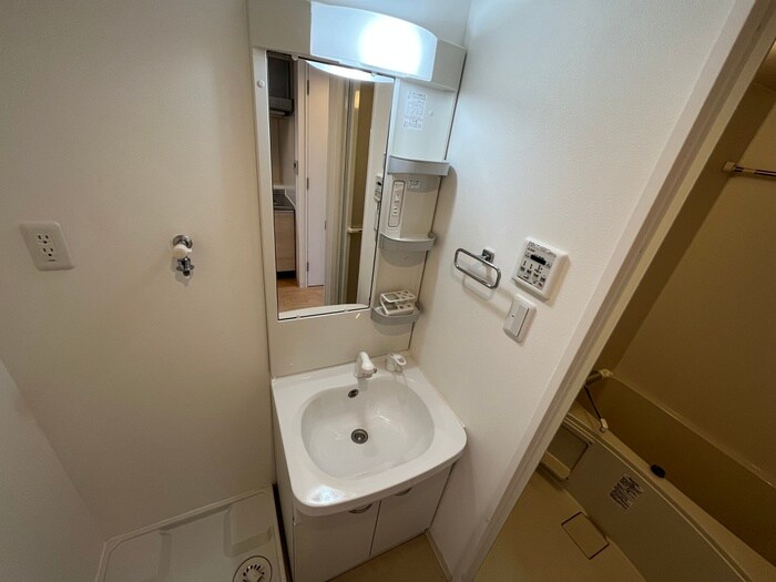 物件内観写真9　(洗面)