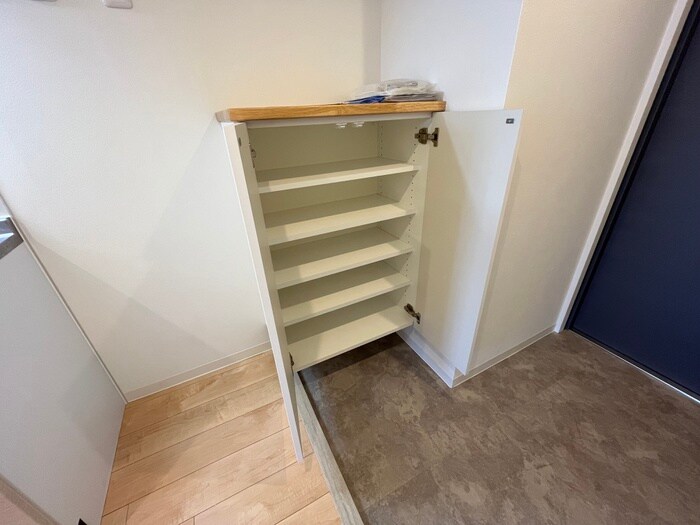 物件内観写真16　(靴箱)