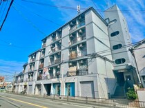 グレイス川西南館の外観写真