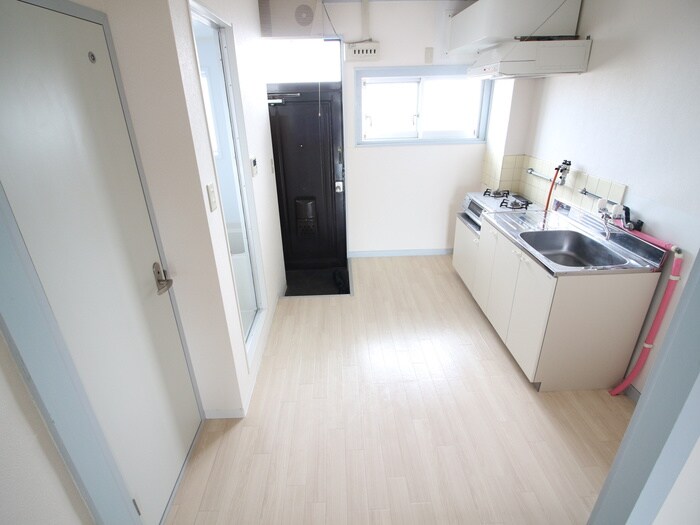 物件内観写真8　(居室)