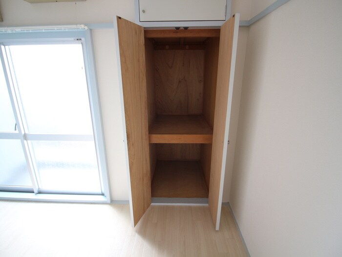 物件内観写真16　(収納)