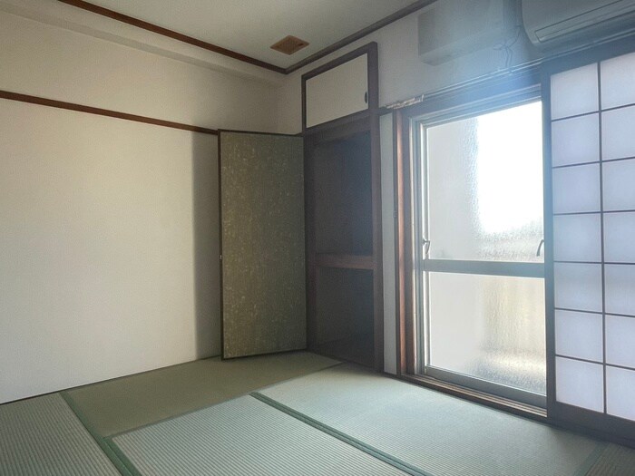 物件内観写真19　(居室)