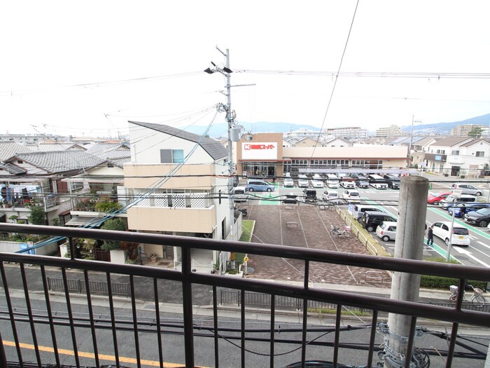 物件内観写真19　(室内からの展望)