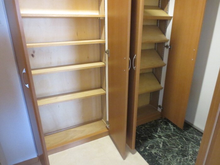 物件内観写真16　(靴箱)