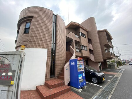 ロイヤルパレス守山外観写真