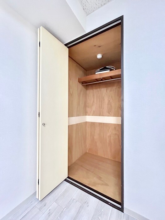 物件内観写真16　(収納)