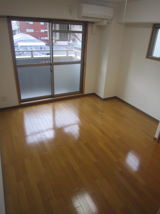 物件内観写真15　(居室)