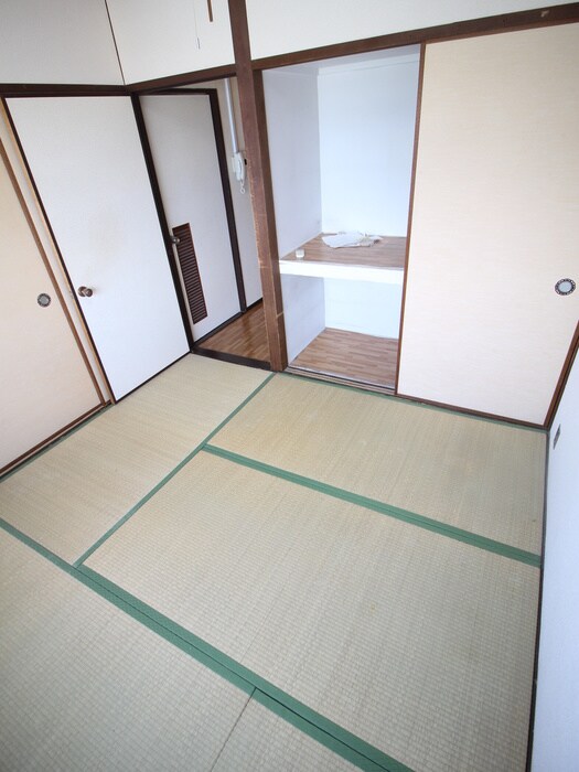 物件内観写真10　(居室)