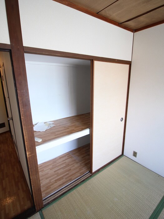 物件内観写真11　(収納)