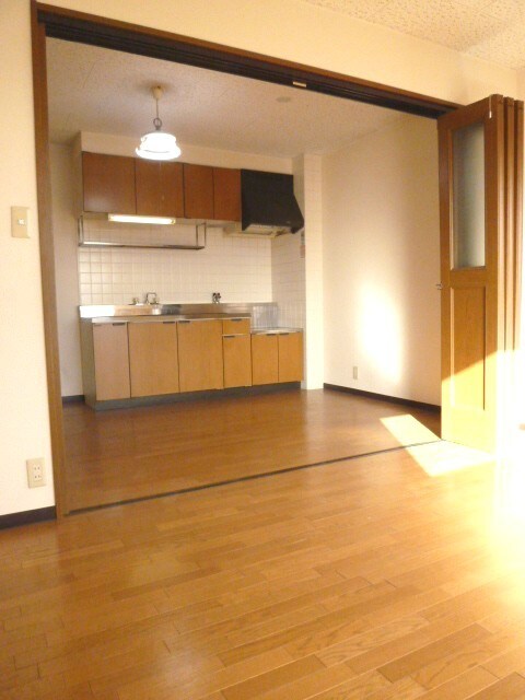 物件内観写真8　(居室)