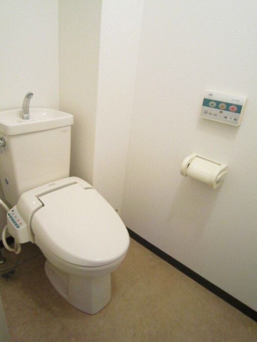 物件内観写真12　(トイレ)