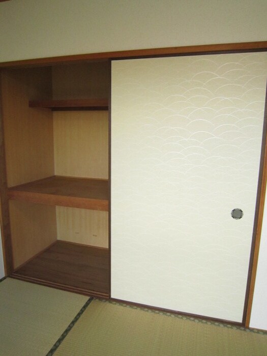物件内観写真15　(収納)