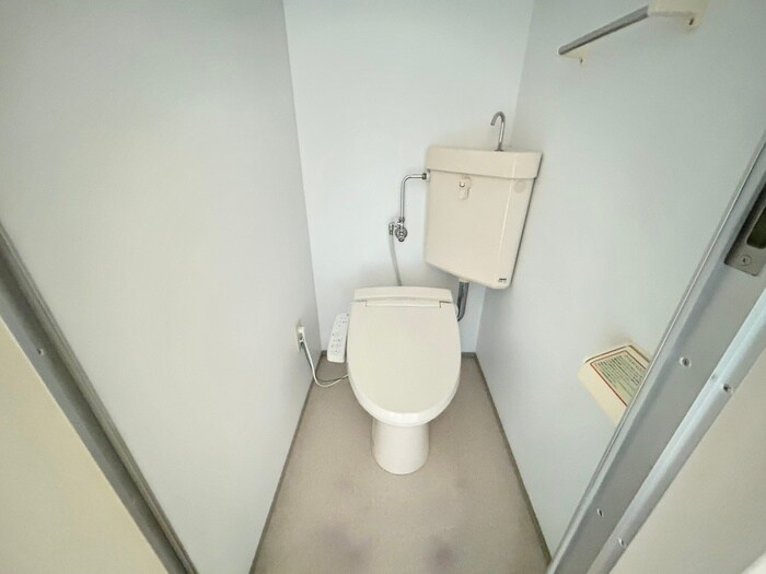 物件内観写真11　(トイレ)