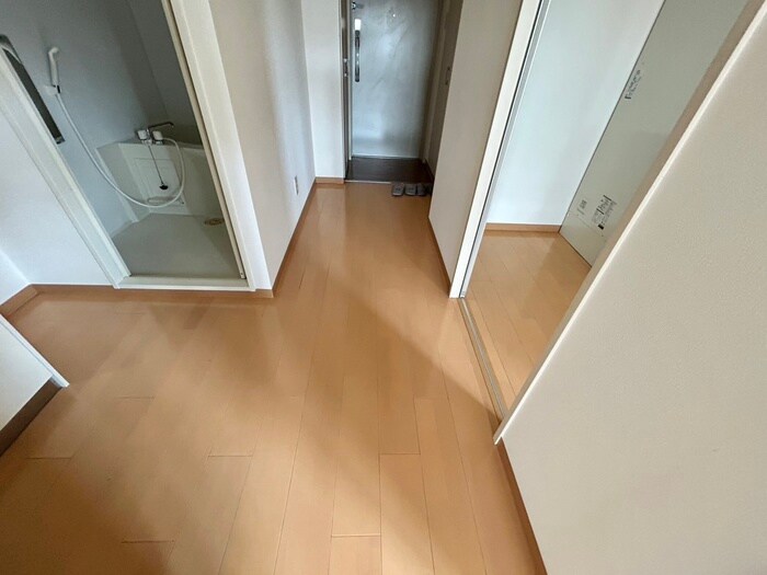 物件内観写真20　(廊下)