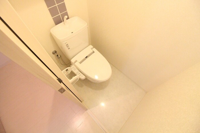 物件内観写真12　(トイレ)