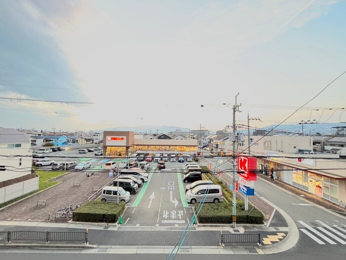 物件内観写真20　(室内からの展望)