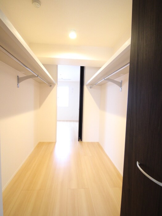 物件内観写真13　(収納)