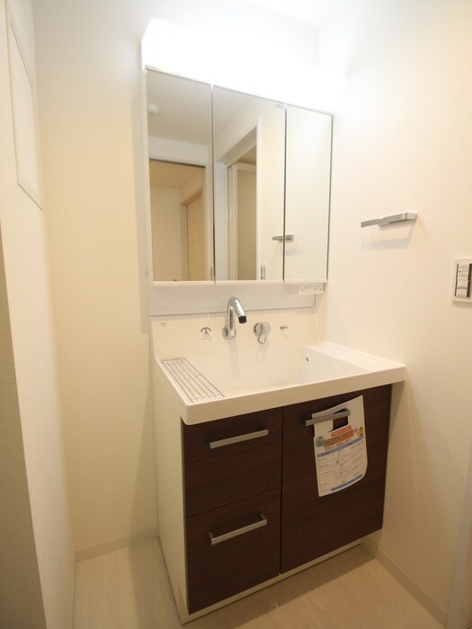 物件内観写真13　(洗面)