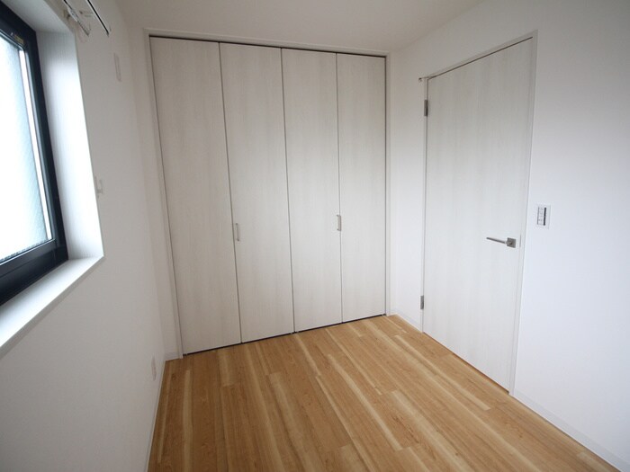 物件内観写真18　(居室)