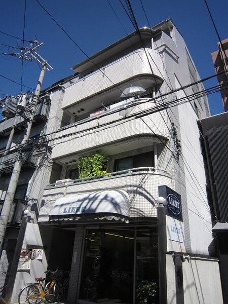 バインオ－ククリビア岩佐外観写真