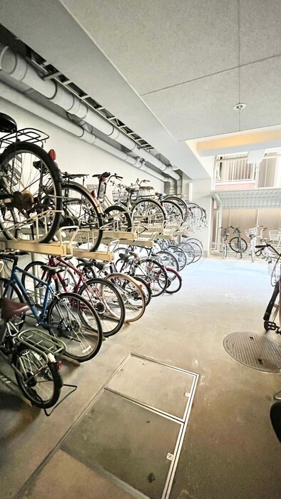 物件外観写真5　(駐輪場)