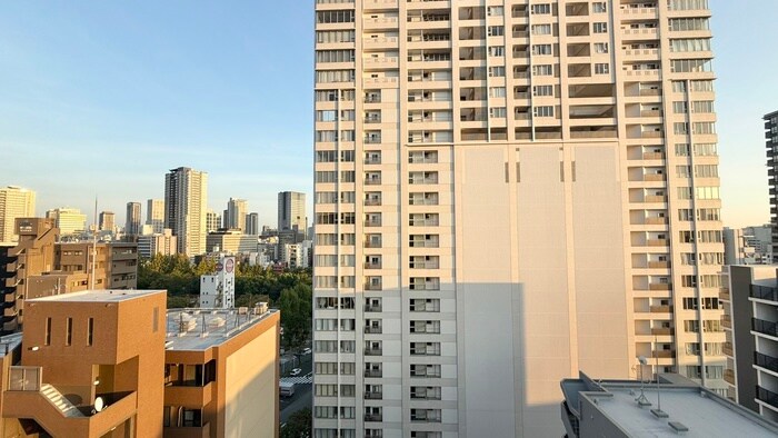 物件内観写真17　(室内からの展望)