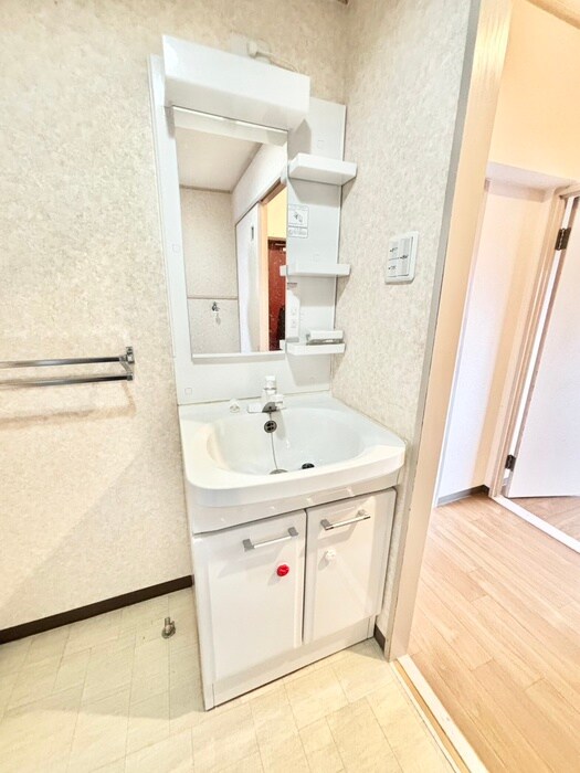 物件内観写真9　(洗面)