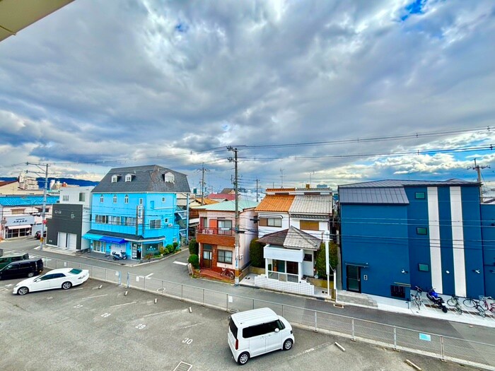 物件内観写真16　(室内からの展望)