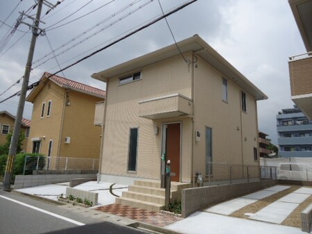 柳本町戸建貸家Ｆ棟外観写真
