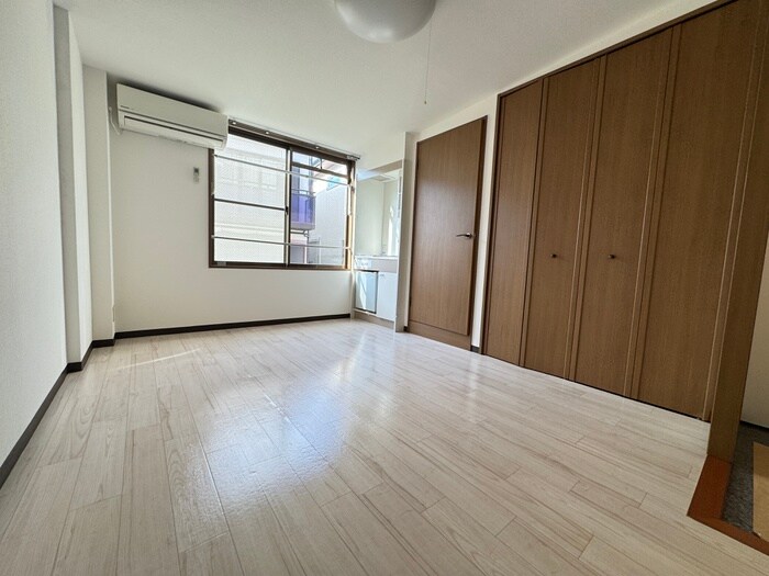 物件内観写真8　(居室)