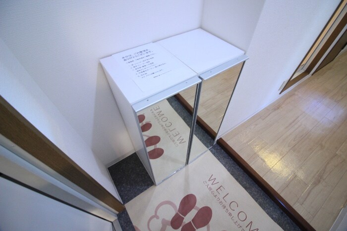 物件内観写真8　(靴箱)