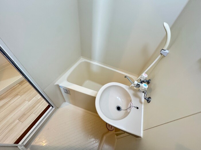 物件内観写真12　(バス／シャワールーム等)