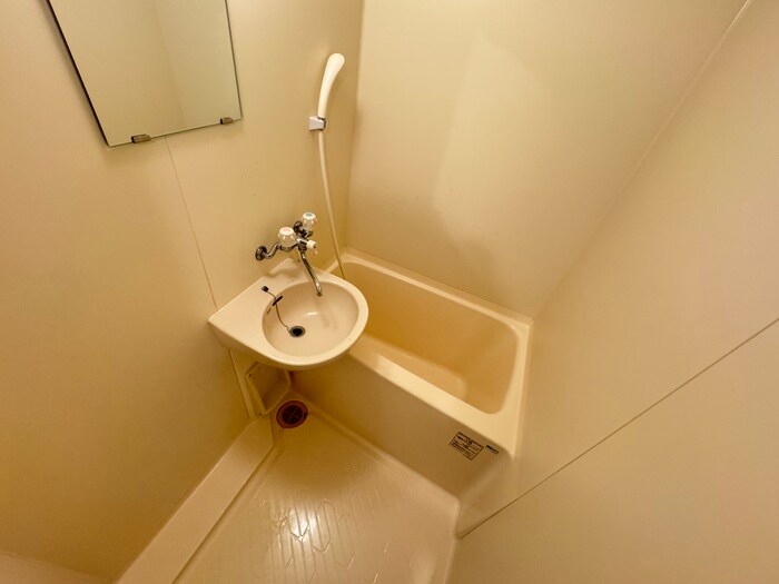 物件内観写真12　(バス／シャワールーム等)