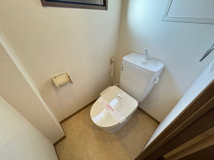 物件内観写真13　(トイレ)