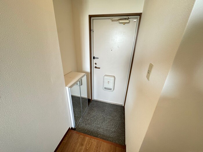 物件内観写真22　(玄関)