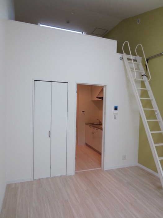 物件内観写真8　(居室)