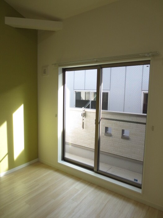 物件内観写真10　(室内からの展望)