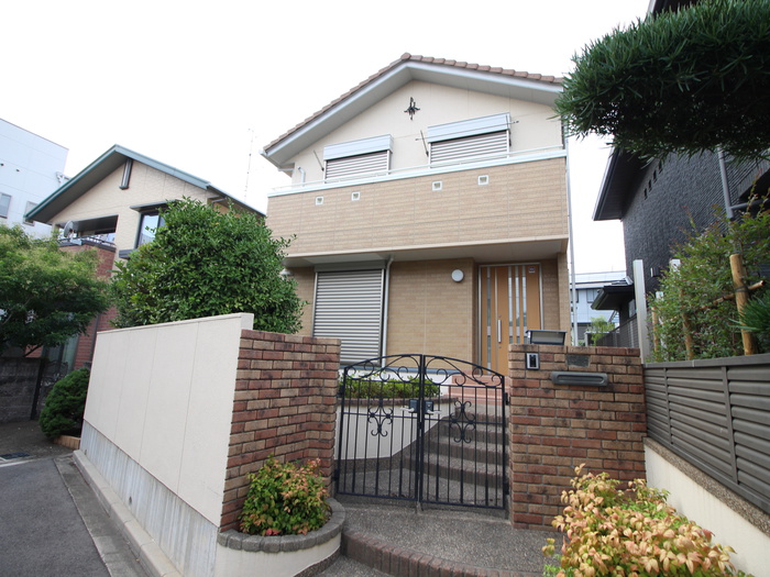 住吉山手三丁目戸建