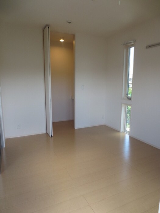 物件内観写真10　(居室)