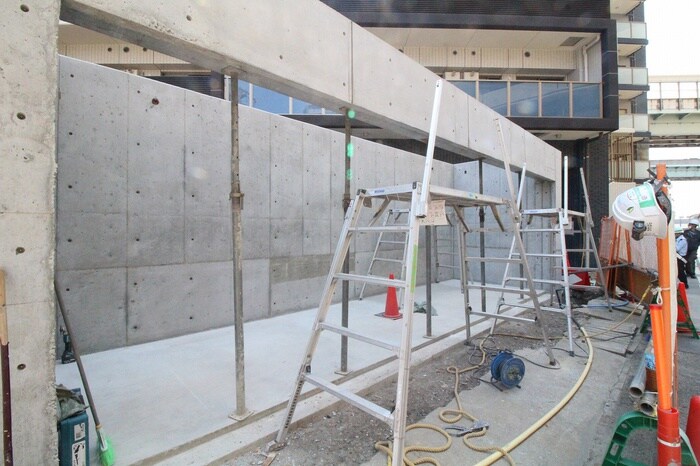 物件外観写真5　(建築中)