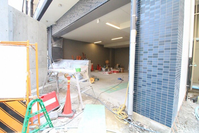 物件外観写真6　(建築中)