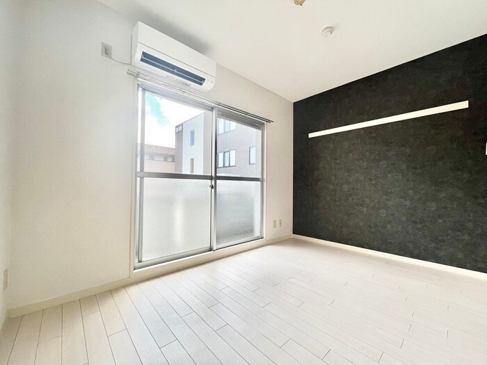 物件内観写真10　(居室)