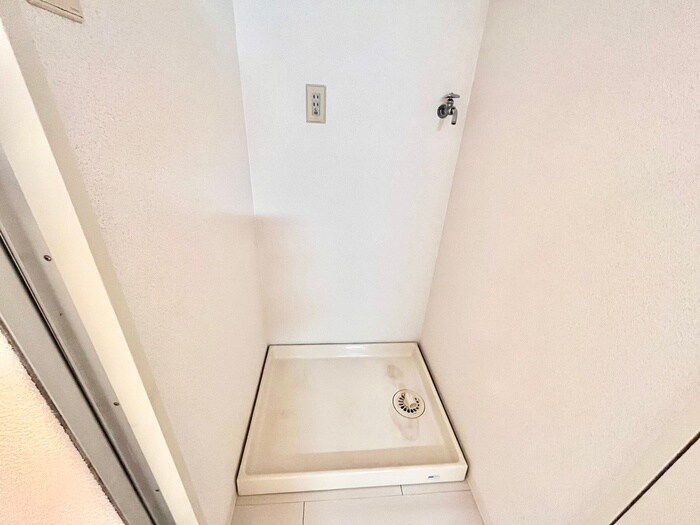 物件内観写真18　(洗濯機置場)