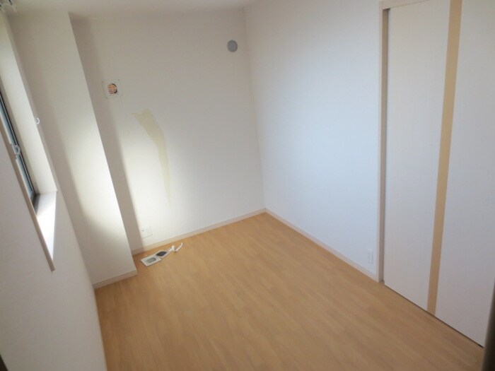 物件内観写真15　(居室)