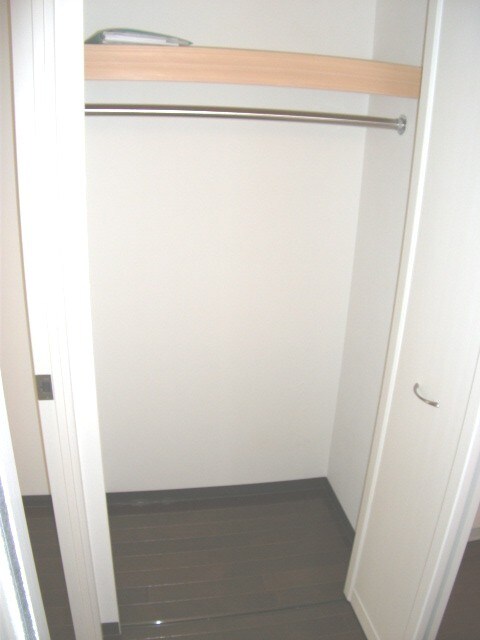 物件内観写真6　(収納)