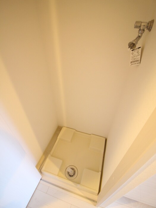 物件内観写真15　(洗濯機置場)