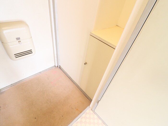 物件内観写真18　(靴箱)